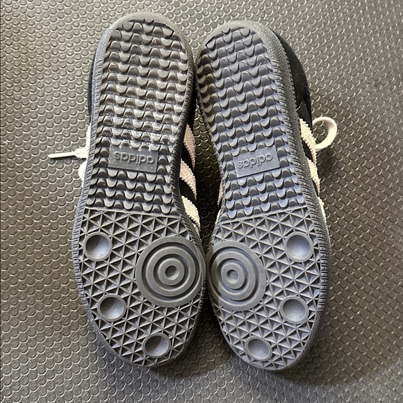 Adidas Samba Sneakers - Picture 7 of 10